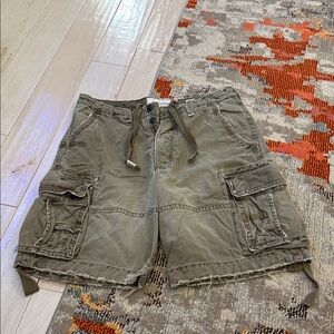 Men's Olive Cargo Shorts Abercrombie and Fitch early 2000’s